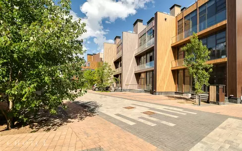 3-этажный таунхаус 239 м² с отделкой