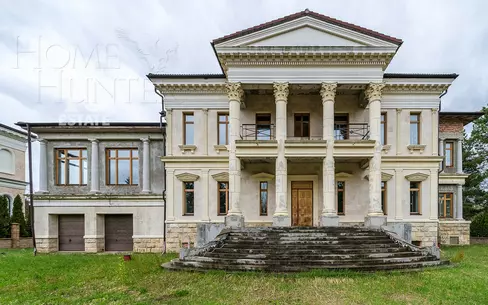 2-этажный коттедж 1 320 м² без отделки