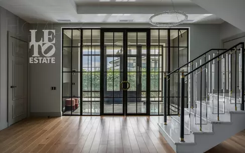 2-этажный коттедж 610 м² с отделкой