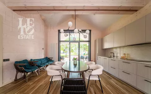 1-этажный коттедж 180 м² с отделкой