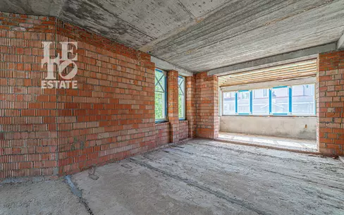 2-этажный таунхаус 330 м² без отделки