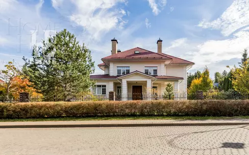 2-этажный коттедж 817 м² с отделкой