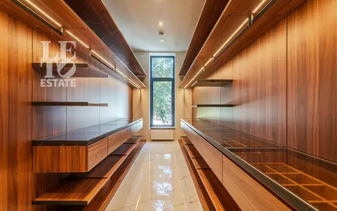 2-этажный коттедж 747 м² с отделкой