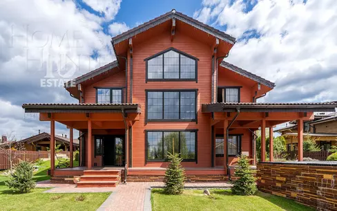 2-этажный коттедж 340 м² с отделкой