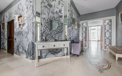 2-этажный коттедж 810 м² с отделкой