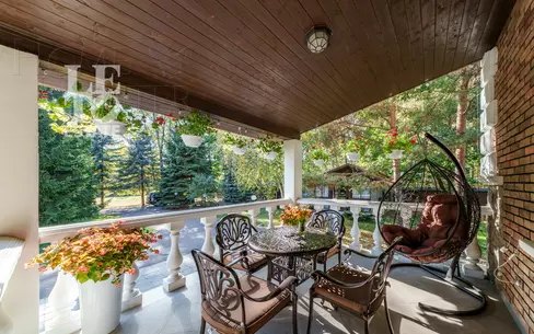 2-этажный коттедж 637 м² с отделкой