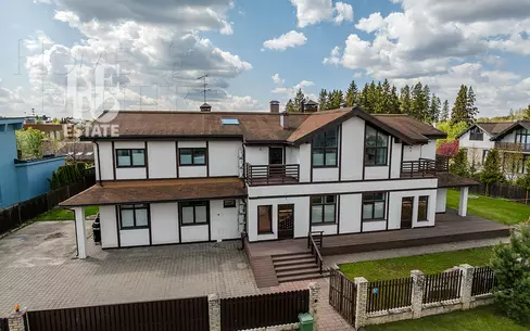 2-этажный коттедж 417 м² с отделкой