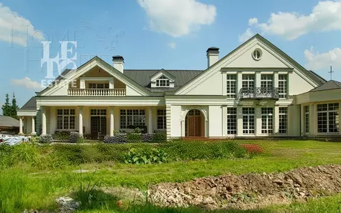 2-этажный коттедж 1 569 м² без отделки