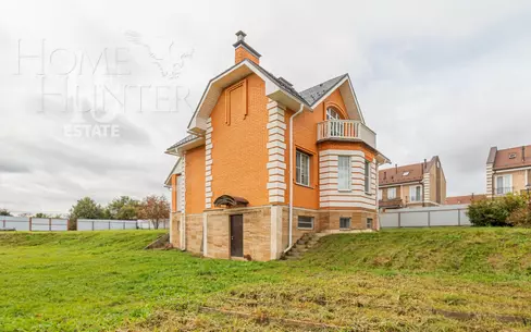 2-этажный коттедж 260 м² с отделкой