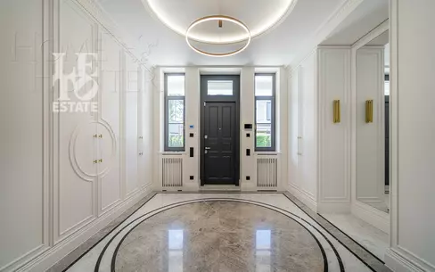 2-этажный коттедж 462 м² с отделкой