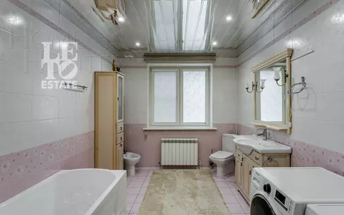 2-этажный коттедж 815 м² с отделкой