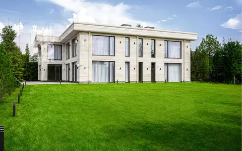 2-этажный коттедж 1 071 м² с отделкой