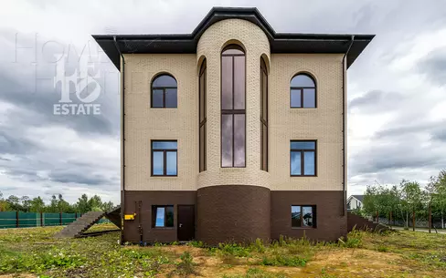 2-этажный коттедж 460 м² без отделки