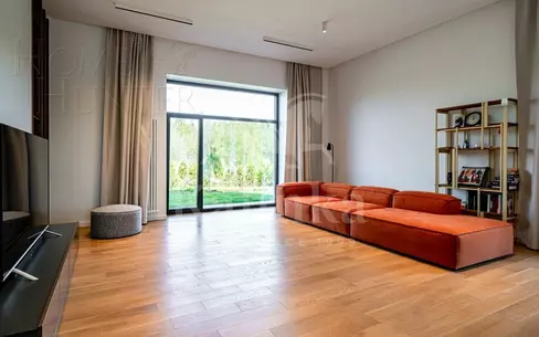 2-этажный коттедж 350 м² с отделкой