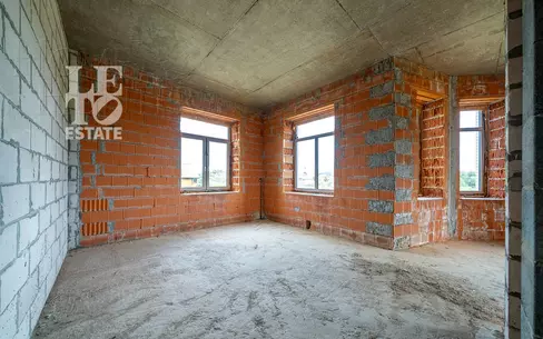 2-этажный коттедж 460 м² без отделки