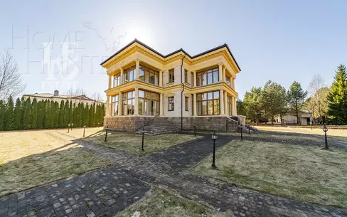 2-этажный коттедж 800 м² с отделкой