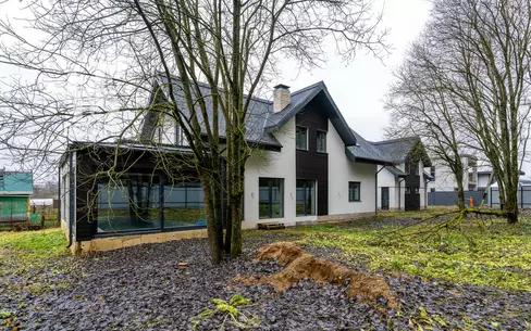 2-этажный коттедж 300 м² без отделки