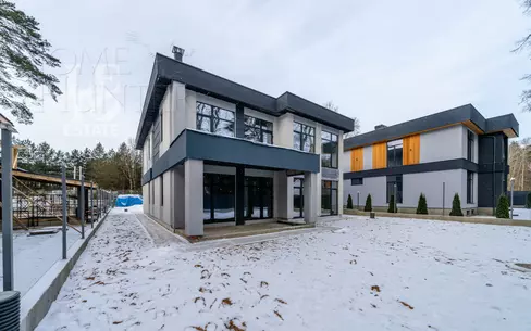 2-этажный коттедж 450 м² без отделки