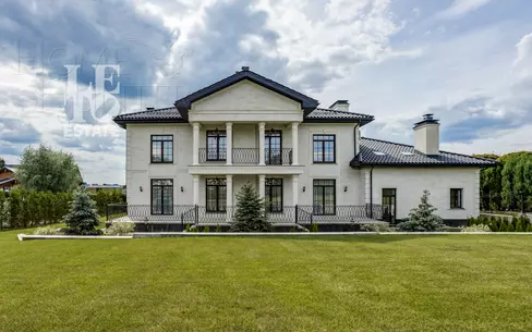 2-этажный коттедж 610 м² с отделкой