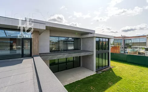 2-этажный коттедж 891 м² без отделки