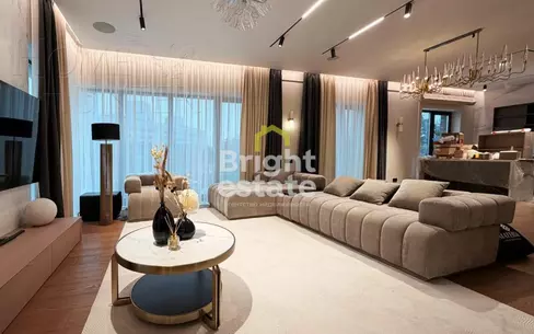 4-комн. кв., 200 м², 7/8 этаж