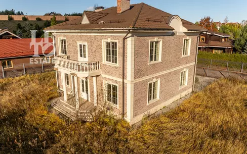 2-этажный коттедж 460 м² без отделки