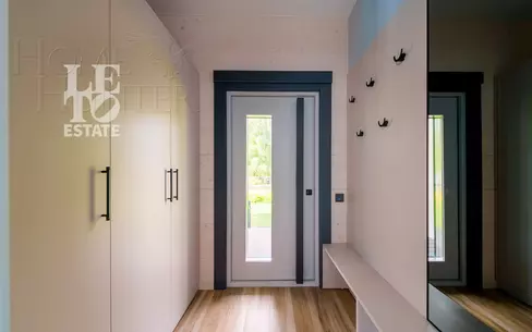 1-этажный коттедж 180 м² с отделкой