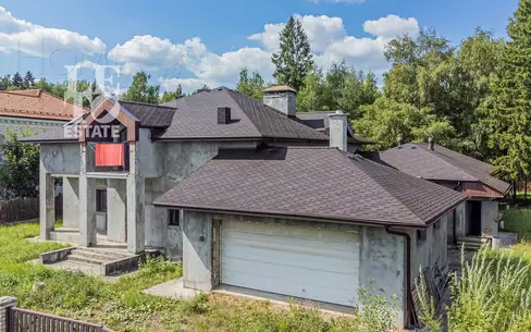 2-этажный коттедж 590 м² без отделки