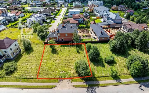 Участок 10.4 сот. в охраняемом поселке