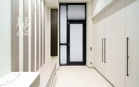 4-этажный таунхаус 278 м² с отделкой