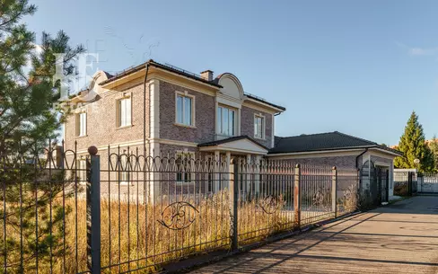 2-этажный коттедж 460 м² без отделки