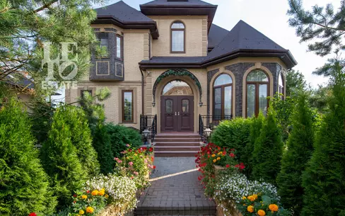 2-этажный коттедж 524 м² с отделкой