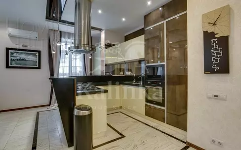 2-этажный коттедж 680 м² с отделкой