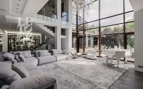 2-этажный коттедж 1 200 м² с отделкой