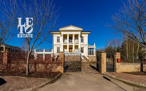 2-этажный коттедж 680 м² без отделки