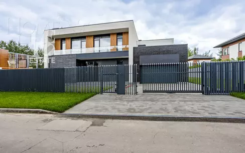 2-этажный коттедж 604 м² с отделкой