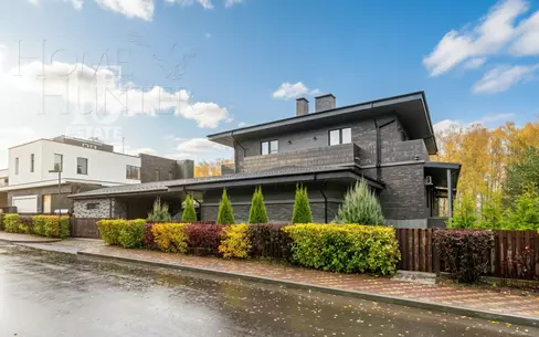 2-этажный коттедж 950 м² с отделкой