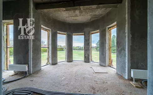 2-этажный коттедж 1 320 м² без отделки