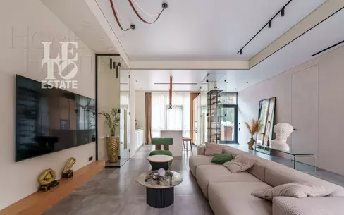 3-этажный таунхаус 238 м² с отделкой