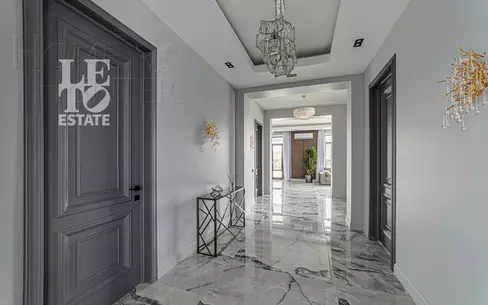 2-этажный коттедж 340 м² с отделкой