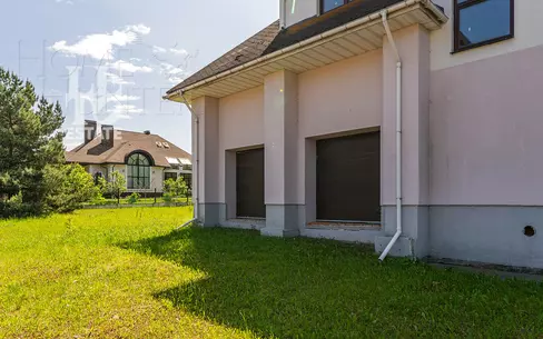 2-этажный коттедж 820 м² без отделки