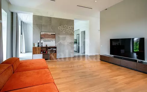 2-этажный коттедж 350 м² с отделкой