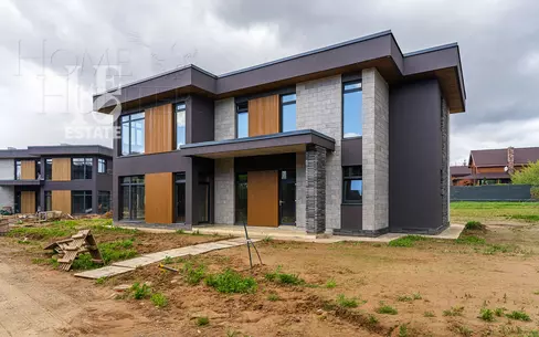 2-этажный коттедж 289 м² без отделки