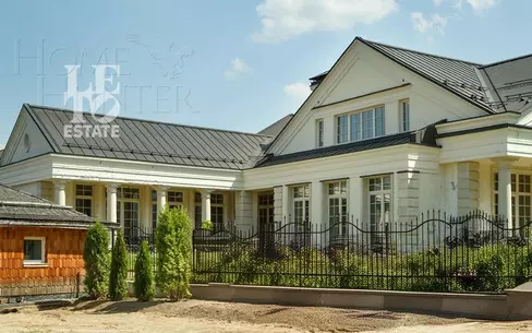 2-этажный коттедж 1 569 м² без отделки