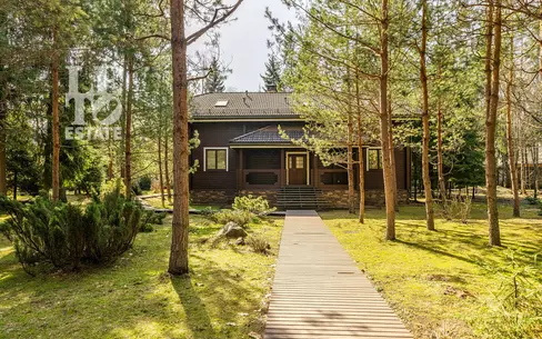 2-этажный коттедж 219 м² с отделкой