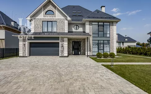 2-этажный коттедж 430 м² с отделкой