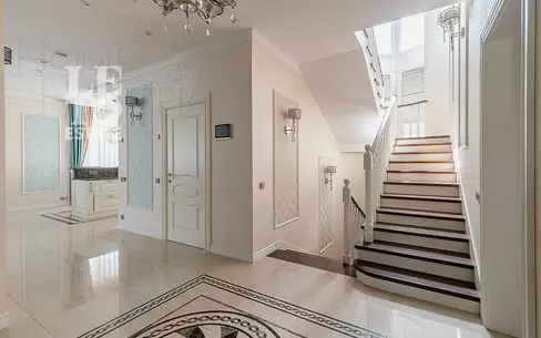 2-этажный коттедж 700 м² с отделкой