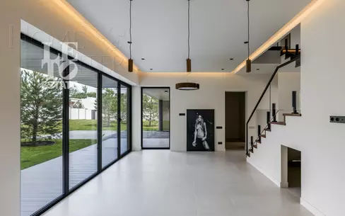 2-этажный коттедж 339 м² с отделкой