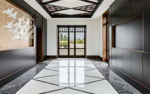 2-этажный коттедж 1 244 м² с отделкой