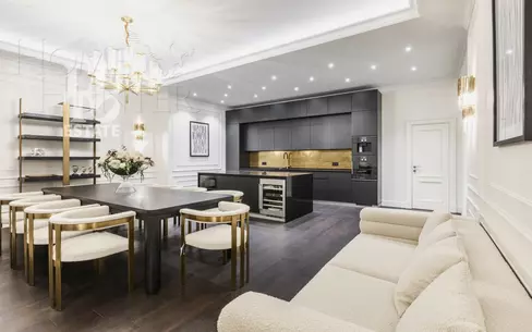 2-этажный коттедж 961 м² с отделкой